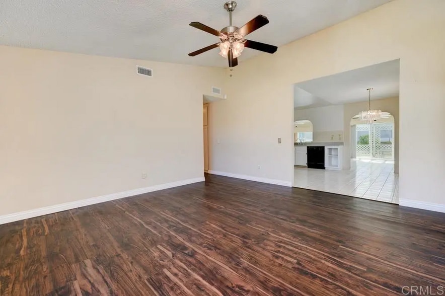 Building Photo - 6435 Bullock Dr