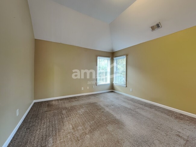 Building Photo - 1701 Hillside Bend Xing