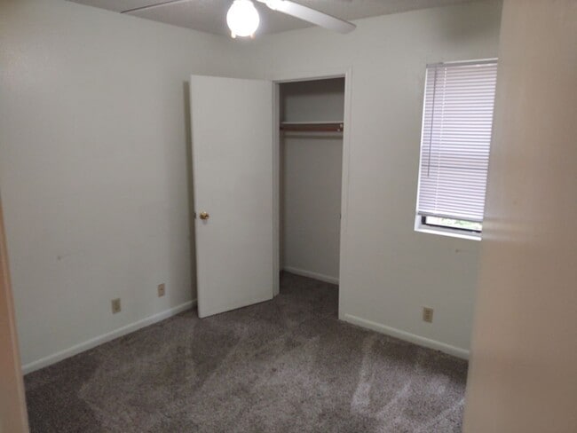 Building Photo - 602 Bracewood Cir