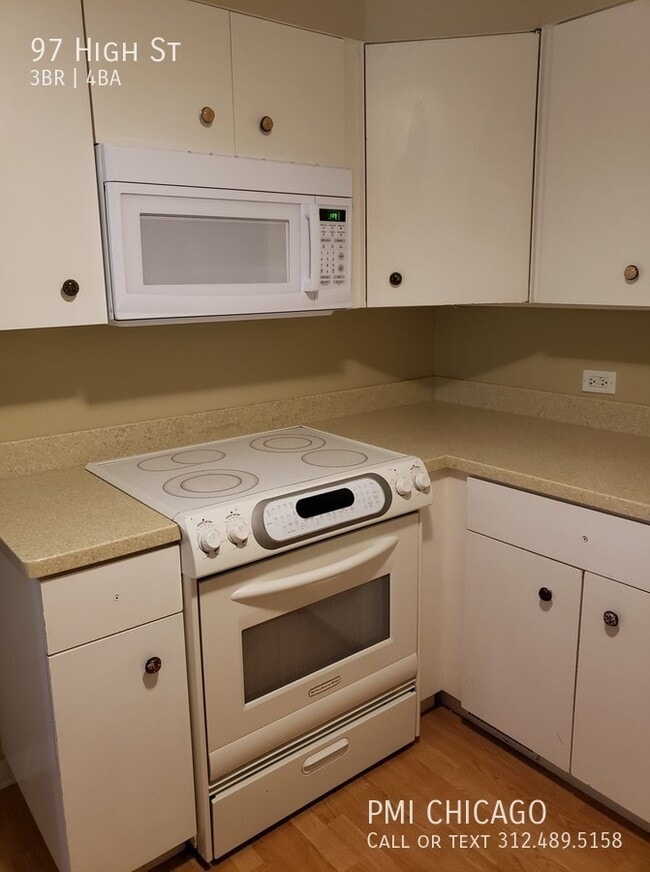 Building Photo - 97 High St