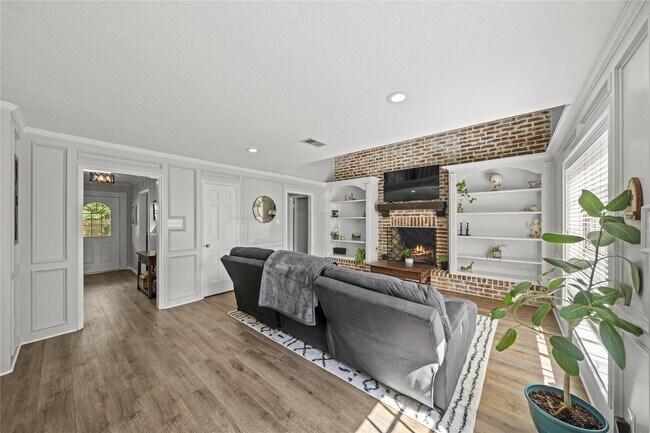 Building Photo - 31406 Stella Ln