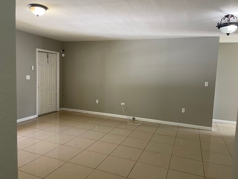 Building Photo - 14152 SW 291st Ter