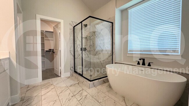 Building Photo - 6300 Mulberry Creek Ln