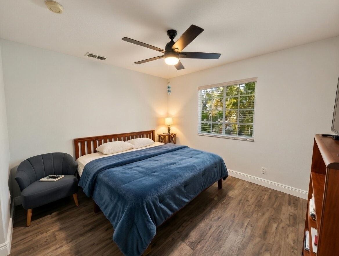 Building Photo - 8165 Pacific Beach Dr