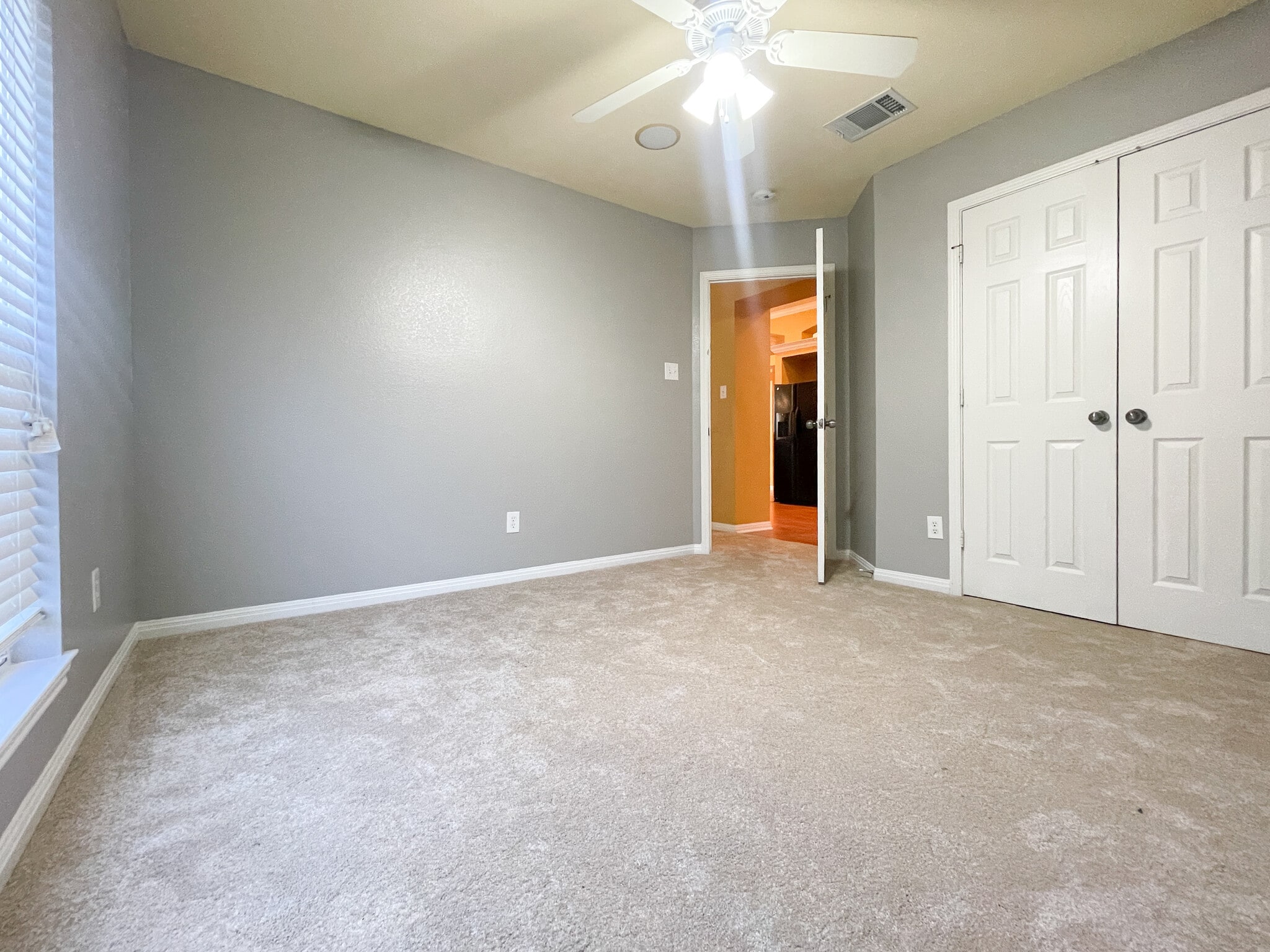 Building Photo - 10113 Condor Loop