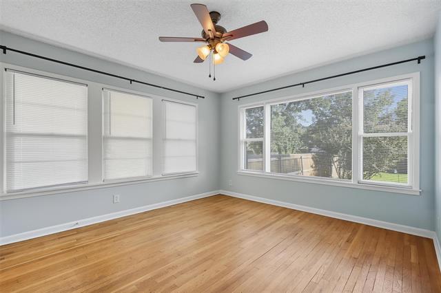 Building Photo - 4933 El Campo Ave