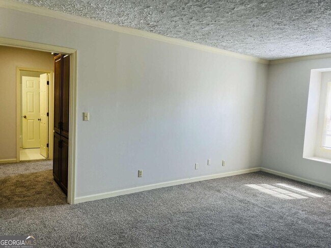 Building Photo - 207 Harwell Ave