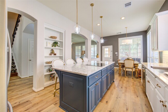 Building Photo - 12307 N Austin Shore Dr