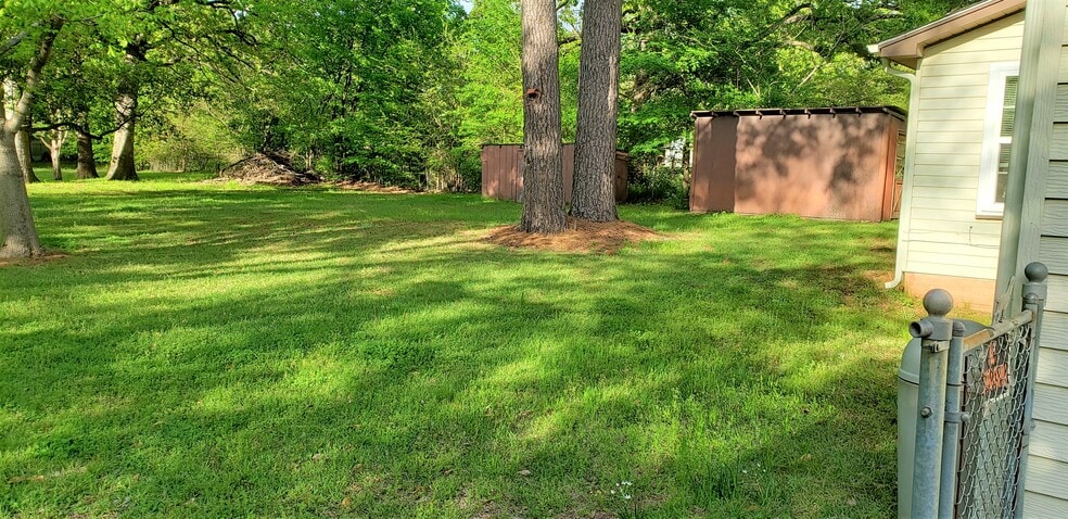 backyard - 560 W Hwy 243