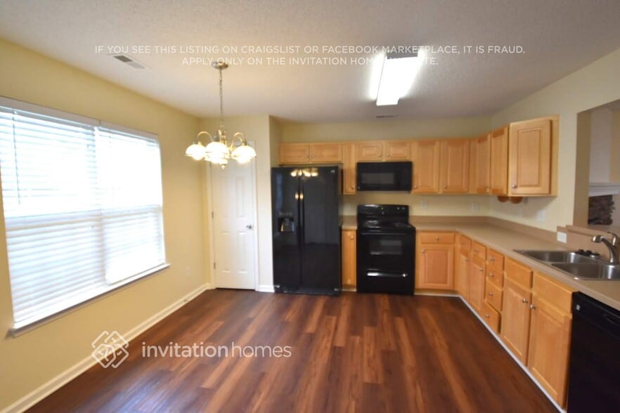Building Photo - 942 Ramsgate Dr SW