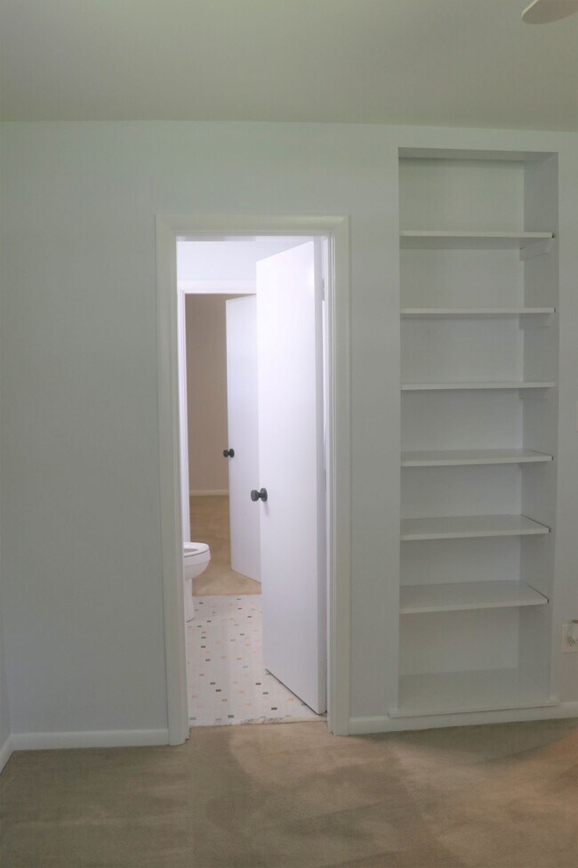 Building Photo - 21 Highpoint Dr