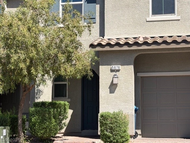 Building Photo - 5676 Calm Season St