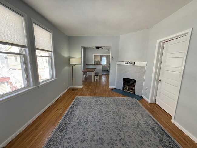 Building Photo - 3 N Wissahickon Ave