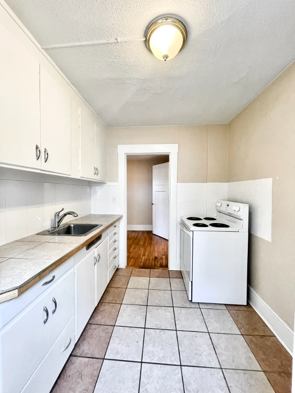 Building Photo - 901 N M St