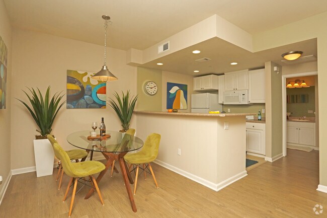 THE VINEYARDS Gilroy, CA Apartment Finder