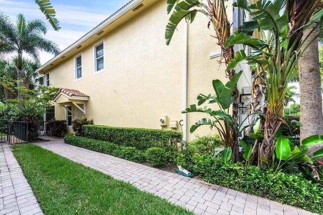 Building Photo - 4763 Cadiz Cir