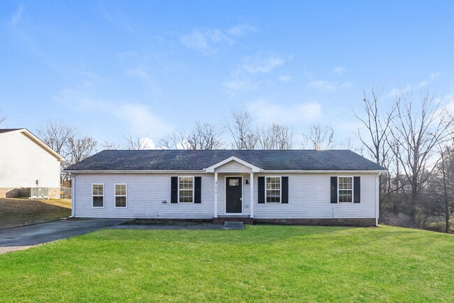 Primary Photo - Lovely 3 Bedroom Home in Clarksville, TN!