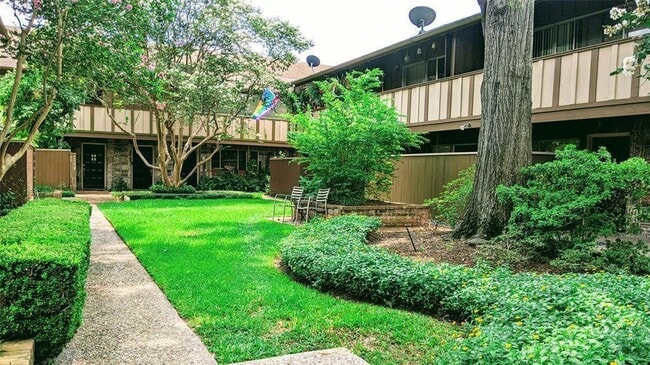 Building Photo - 2574 Marilee Ln