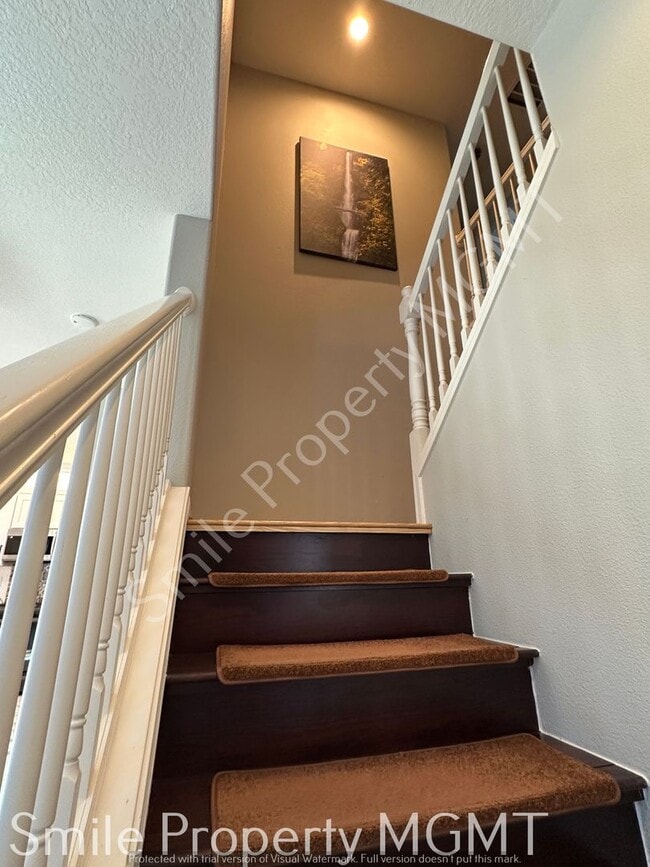 Building Photo - 4524 SE Oakhurst St