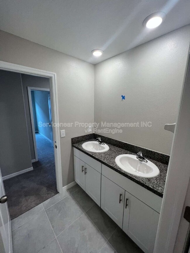 Building Photo - 7303 Canterbury Bells Ct