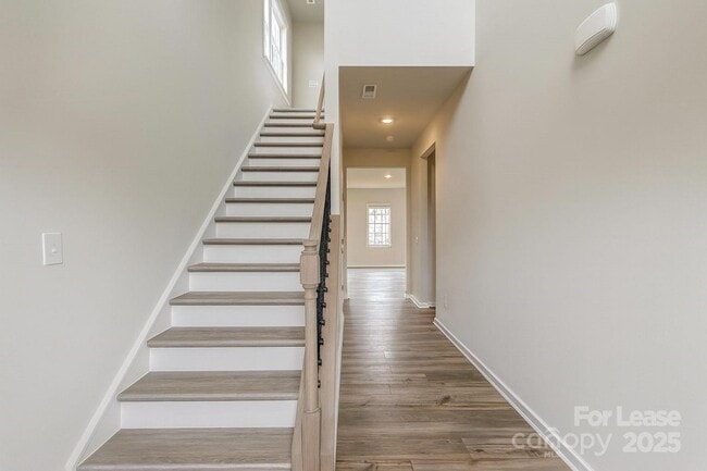 Building Photo - 5514 Hydrangea St