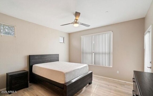 Building Photo - 9550 E Thunderbird Rd