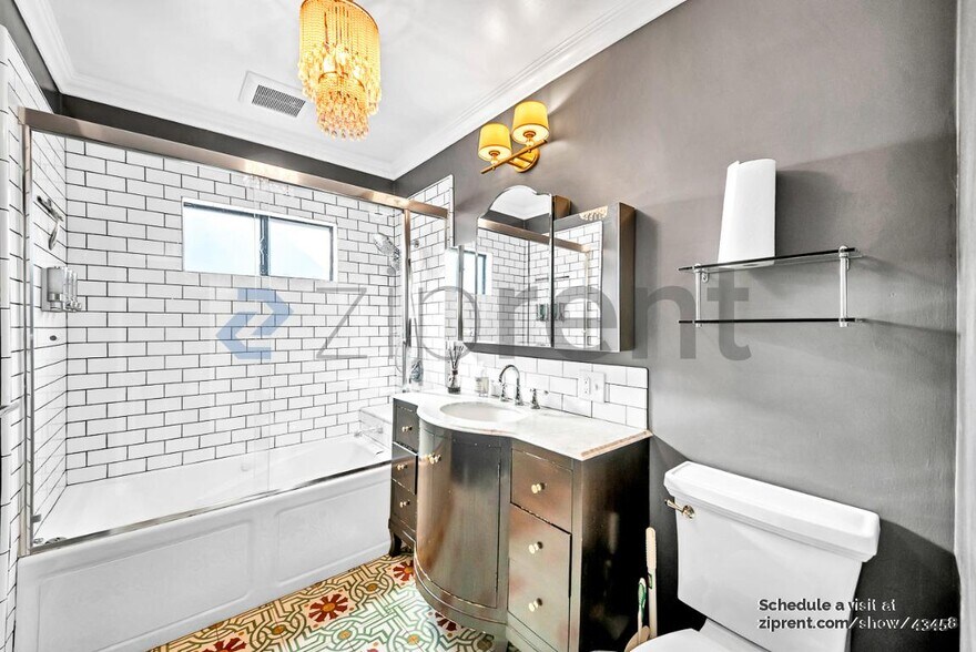 Building Photo - 824 Patterson Ave