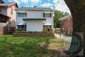 Building Photo - 125 N 38th St
