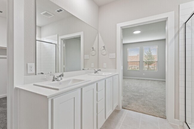 Building Photo - 2010 Sandpiper Wy