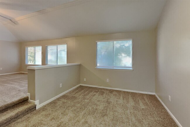 Building Photo - 20402 Avery Point Dr