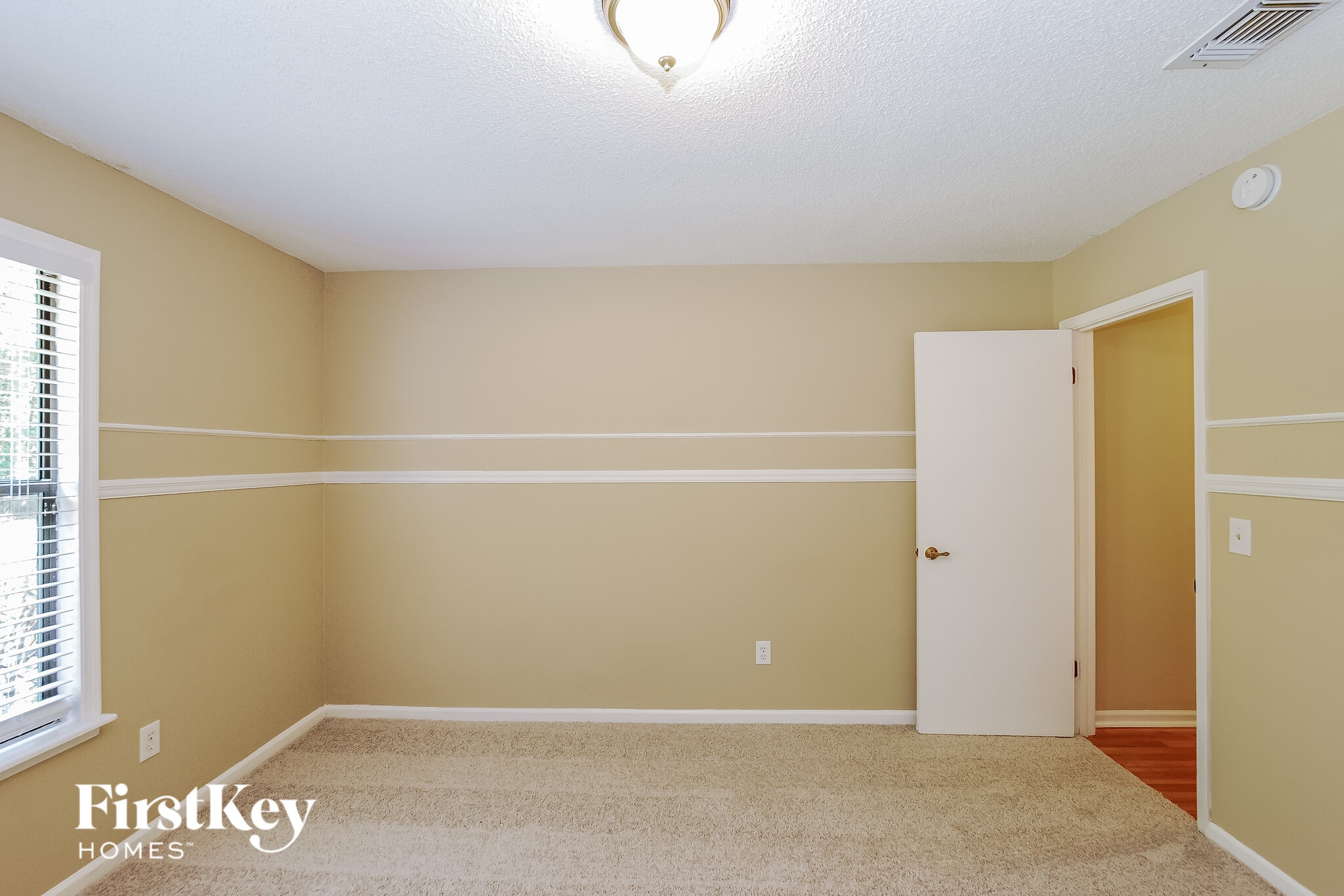 Building Photo - 12439 Autumnbrook Trail E