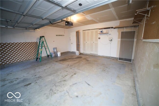 Building Photo - 4204 Sycamore Ct