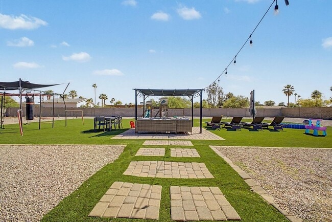 Building Photo - 6315 E Delcoa Ave