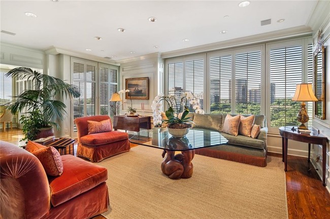 Building Photo - 3510 Turtle Creek Blvd