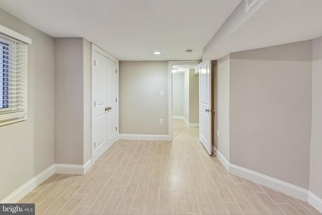 Building Photo - 5415 Illinois Ave NW