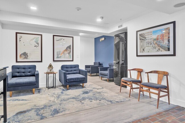 Building Photo - FIRST MONTH FREE- 1BD/1BA Available ASAP or February 1, 2026