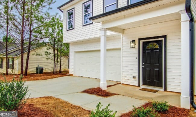 Building Photo - 87 Mineral Springs Ln