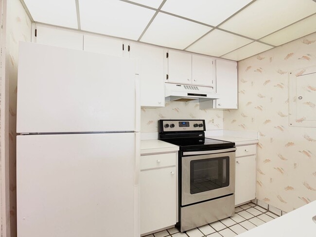 Building Photo - Charming 1-bedroom, 1-bath Gem in the Grenelefe Community!