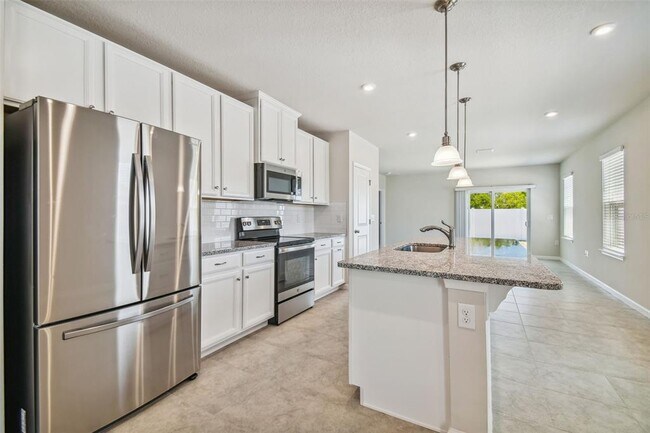 Building Photo - 11896 Thorncrest Dr