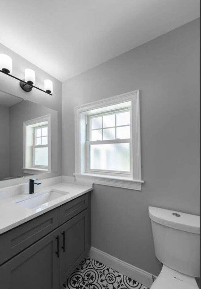 Building Photo - Spacious Condominium– Modern Comfort in th...