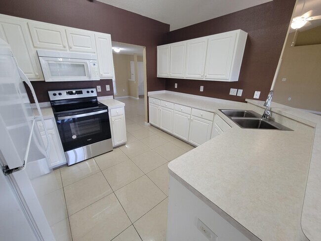 Building Photo - 2158 Punham Ct