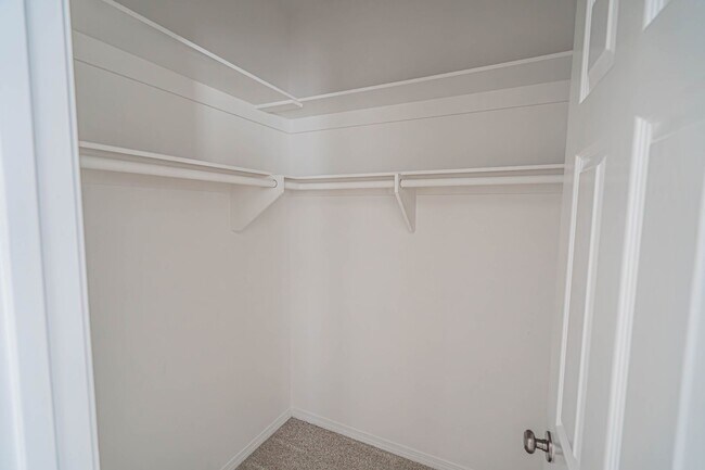 Building Photo - 23932 Windward Ln