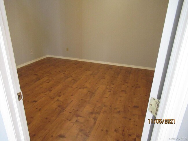 Building Photo - 60-91 54th St