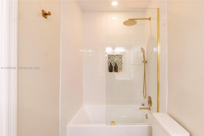 Building Photo - 1449 Baracoa Ave