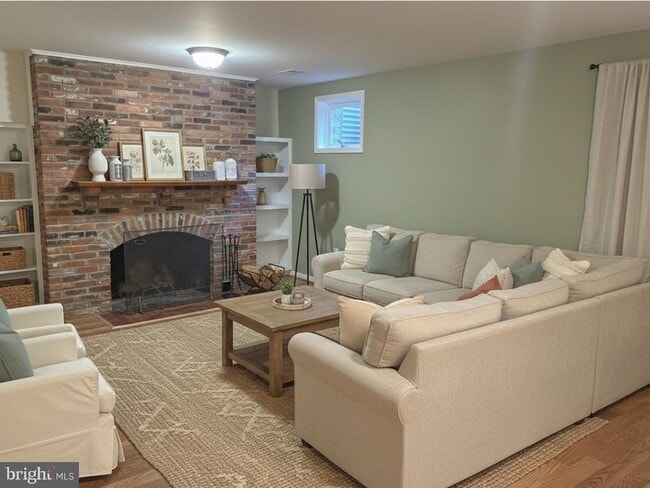 Building Photo - 1117 Brentfield Dr