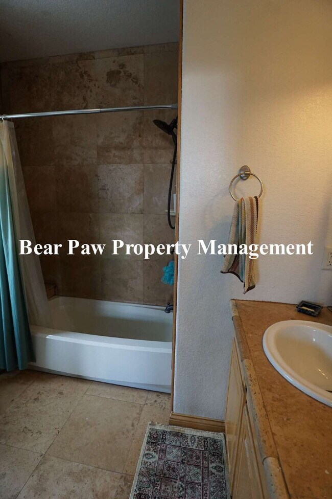 Building Photo - Great Views from High Atop Floyd Hill  in ...