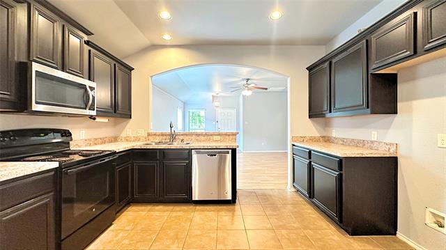 Building Photo - 4037 Merriman Dr