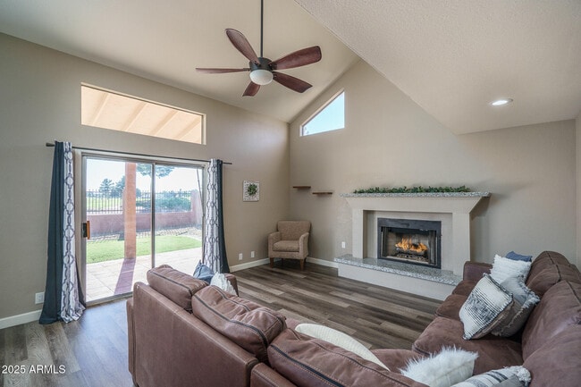 Building Photo - 6615 N 89th Ave