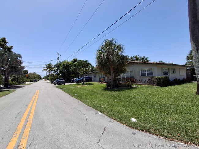 Building Photo - 3731 NW 110th Ave