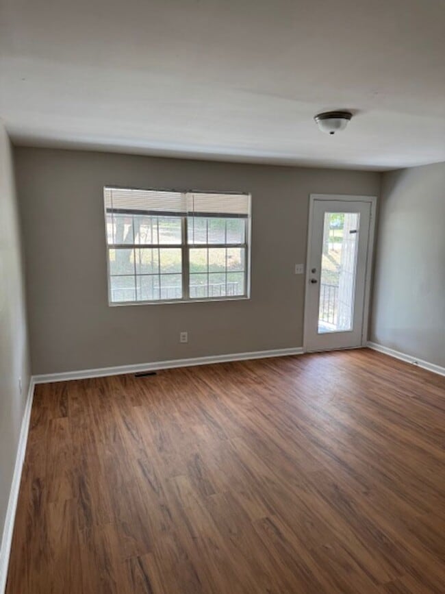 Building Photo - Completely Remodeled unit in North Augusta 1/2 OFF FIRST MONTHS RENT
